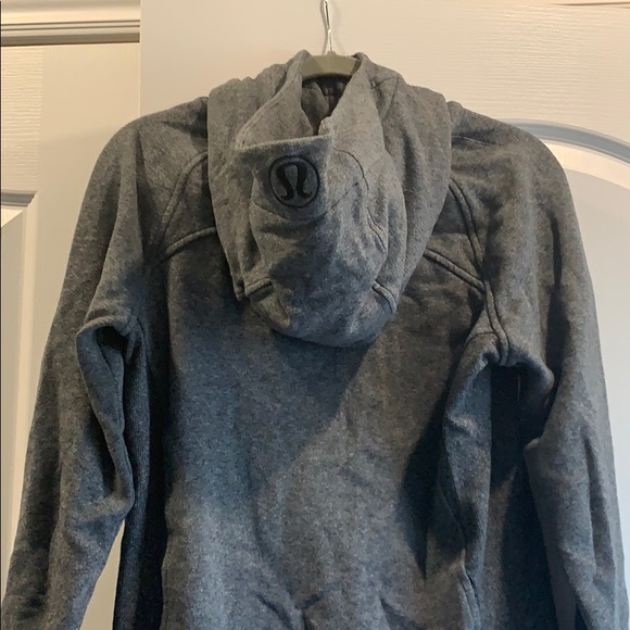 Lululemon sweater with hood! NWOT - Picture 3 of 3